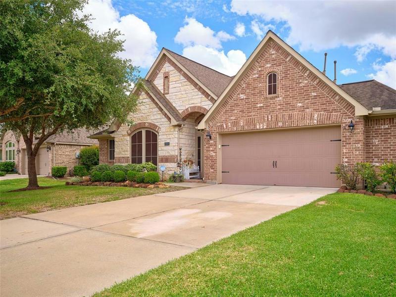 2806 PREMIER CIR, Rosenberg, TX 77471 Single Family Residence For Sale  MLS# 26624144