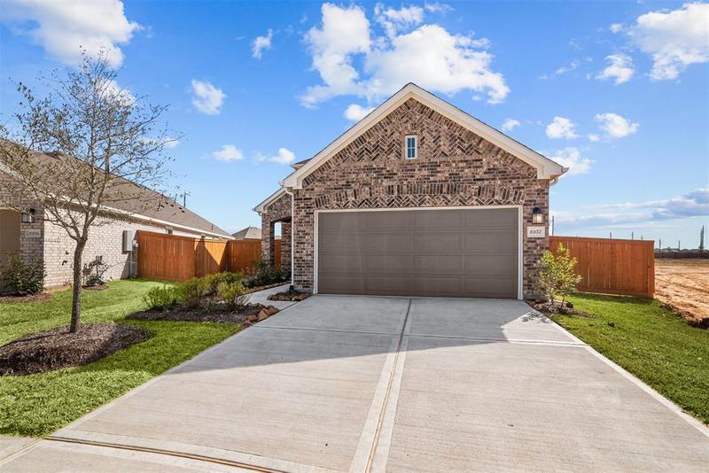 8102 Royal Breeze Dr, Cypress, TX 77433 for Sale