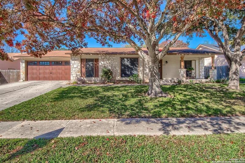 5807 CYPRESS BEND ST, San Antonio, TX 78247-1303 for Sale