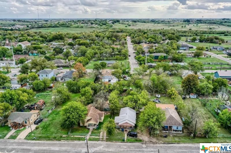 508 Pecan St, Taylor, TX 76574 - MLS 521468 for Sale