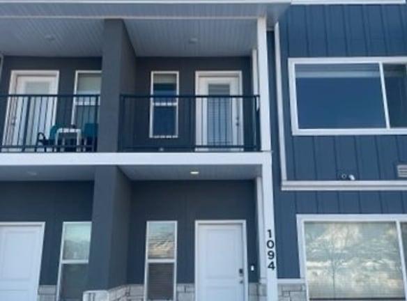 1094 N 1840 W #124 - Farmington, UT 84025 - Home For Rent