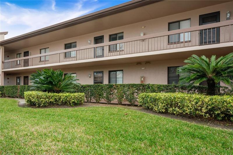 106 Mary Drive, Unit 6, Oldsmar, FL 34677 for Sale