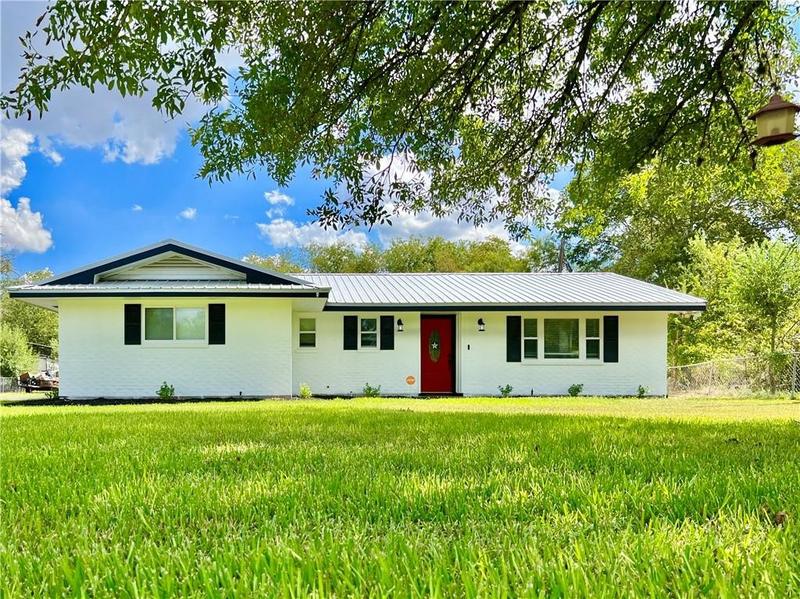 2832 Third St, Beeville, TX 78102 for Sale