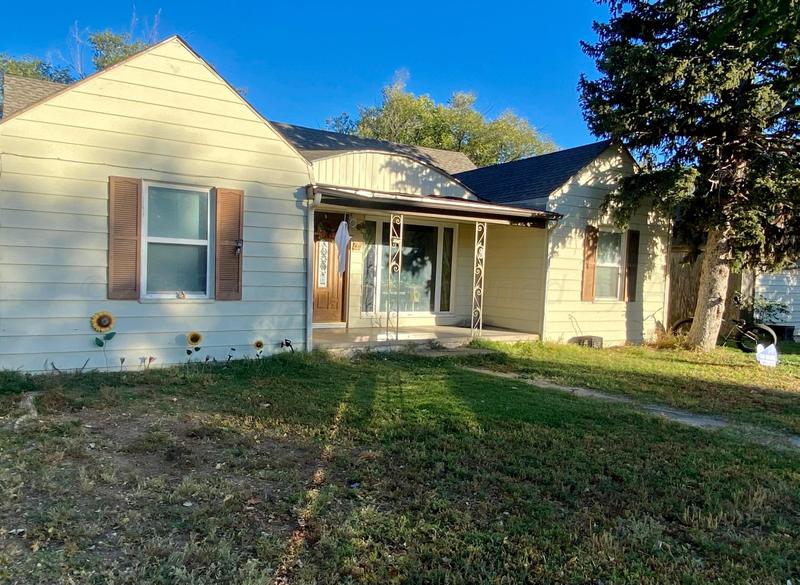 611 3rd Street, Stratford, TX 79084 for Sale