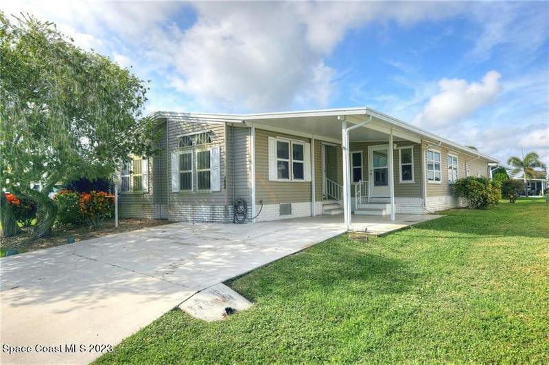 7668 KYAK CT # 21, Micco, FL 32976 Manufactured Home For Sale  MLS# 981803