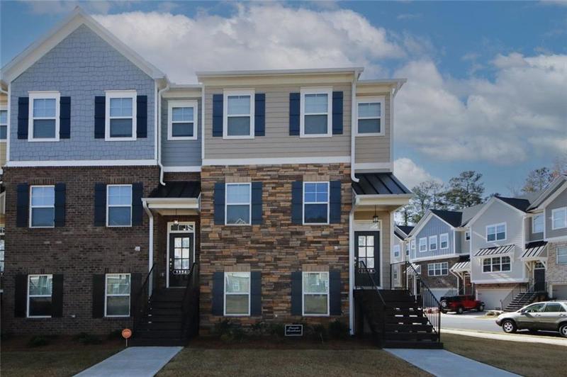 3326 Hedgeway Court, Kennesaw, GA 30144 for Sale