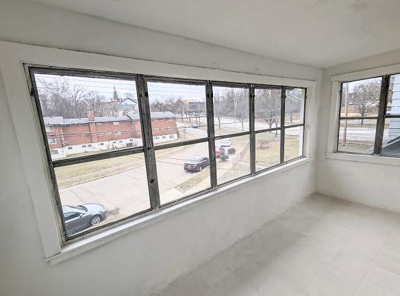 2911 Ashland Ave - Cincinnati, OH 45206 - Home For Rent