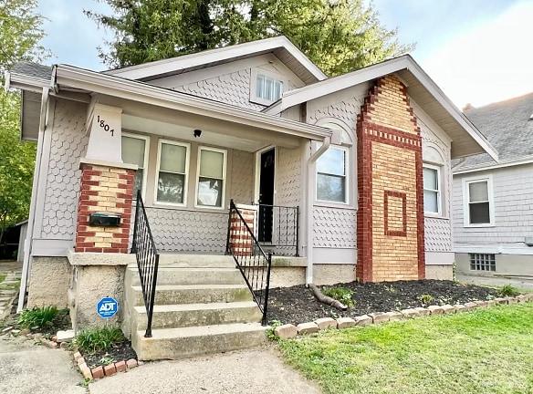1807 Emerson Ave - Cincinnati, OH 45239 - Home For Rent