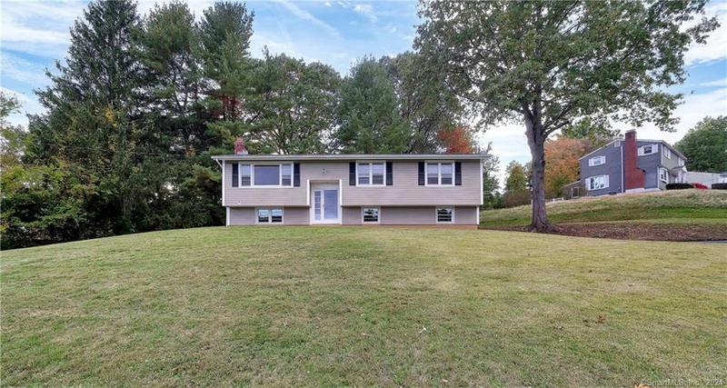161 JENNIFER RD, Hamden, CT 06514 Single Family Residence For Sale  MLS# 170616924