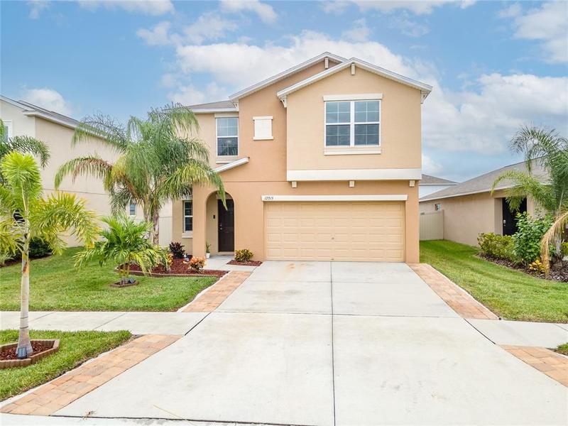 17015 Yellow Pine Street, Wimauma, FL 33598 for Sale