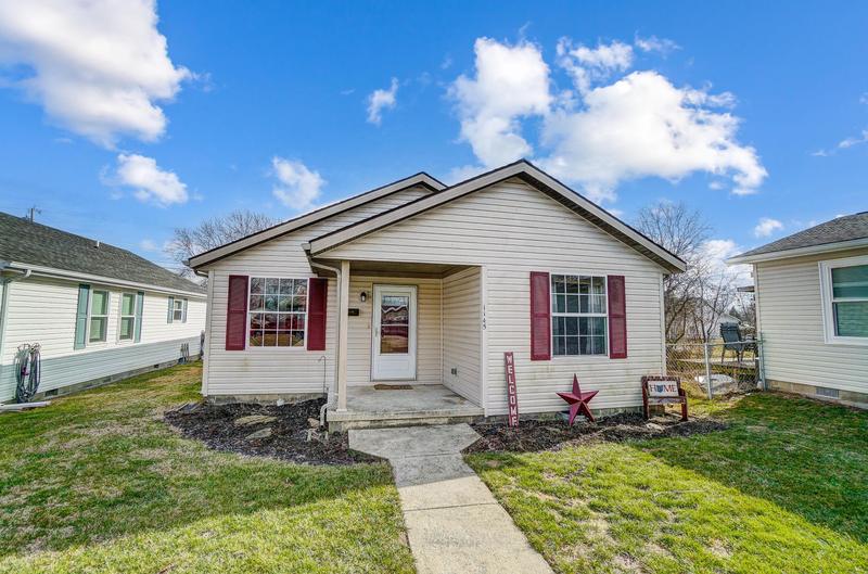 1145 Gregg St, Washington Court House, OH 43160 - MLS 224003811 for Sale