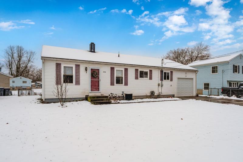 Portage, Kalamazoo County, MI Lakefront Property, Waterfront Property, House for sale Property ID: 418829149