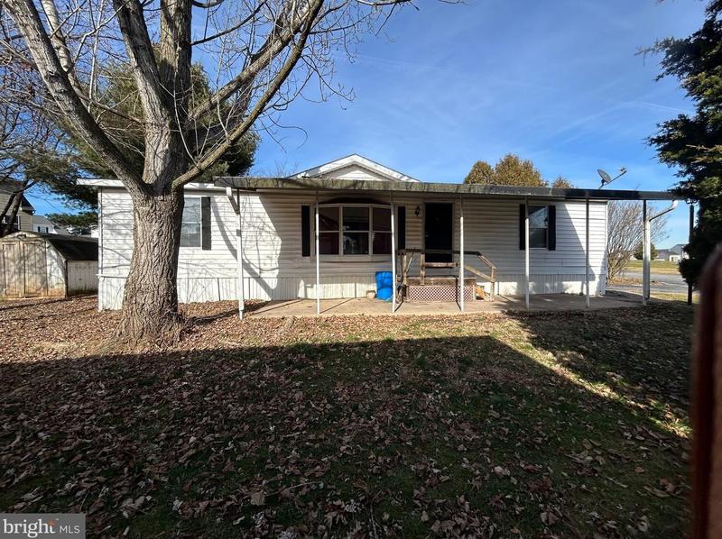 33 Meadowview Dr, Dover, PA 17315 - MLS PAYK2055862 for Sale