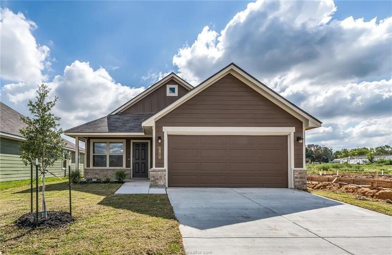 1106 Night Dew Avenue, Navasota, TX 77868 for Sale