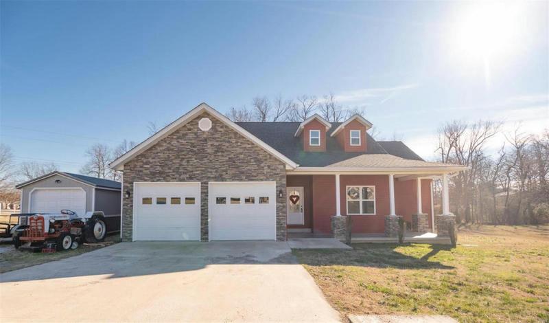 122 SHAUNDI LN, Poplar Bluff, MO 63901 Single Family Residence For Sale  MLS# 24007715