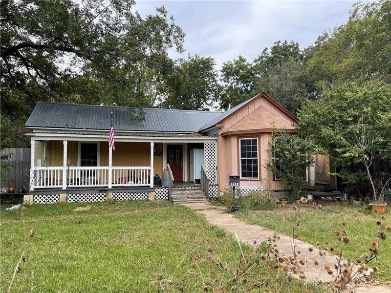 1504 Forest St, Georgetown, TX 78626 for Sale