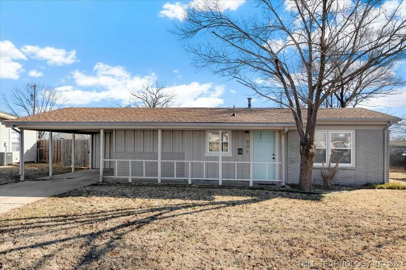 905 N CEDAR ST, Owasso, OK 74055 Single Family Residence For Sale  MLS# 2404230