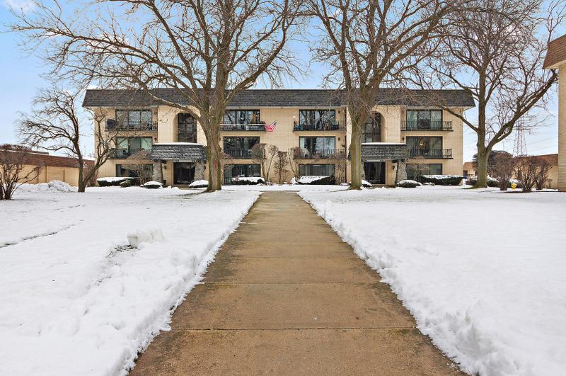 7436 W 153rd St #3, Orland Park, IL 60462 - MLS 11960909 for Sale