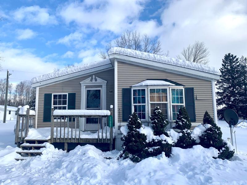 17962 Lake St, Barryton, MI 49305 - MLS 24004103 for Sale