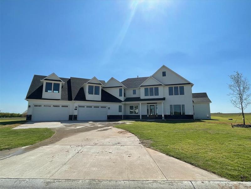 802 Republic Row, Nevada, TX 75173 for Sale