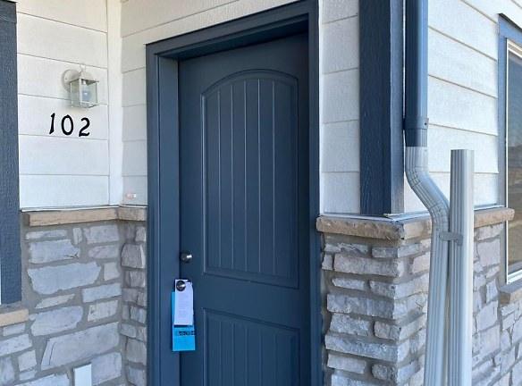 1401 Richard Martin Dr - Cheyenne, WY 82009 - Home For Rent