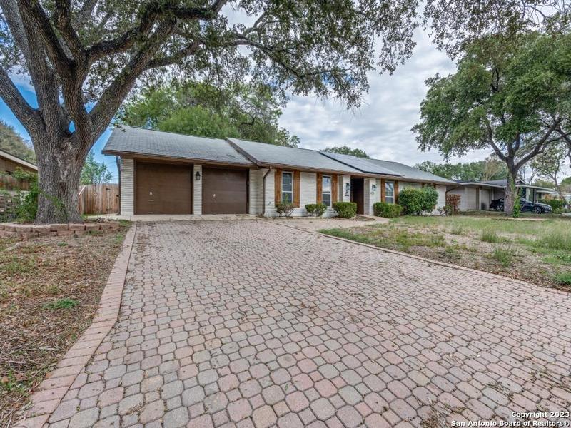 425 Winfield Blvd, Windcrest, TX 78239 for Sale