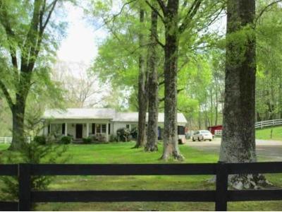 Pearl Johnson Rd SE for Sale
