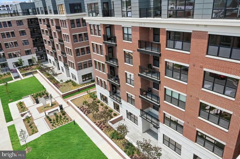 701 SWANN AVE APT 103, ALEXANDRIA, VA 22301 Condominium For Sale  MLS# VAAX2029680