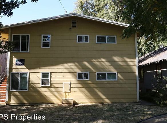 734 W 3rd St - Chico, CA 95928 - Home For Rent