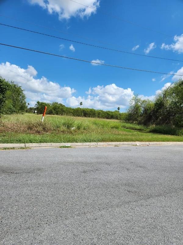 000 1st St, Los Fresnos, TX 78566 for Sale
