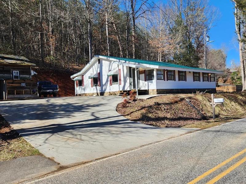 Whittier, Jackson County, NC House for sale Property ID: 418815553