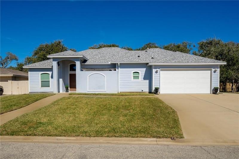 2110 Lakeview Dr, Rockport, TX 78382 for Sale