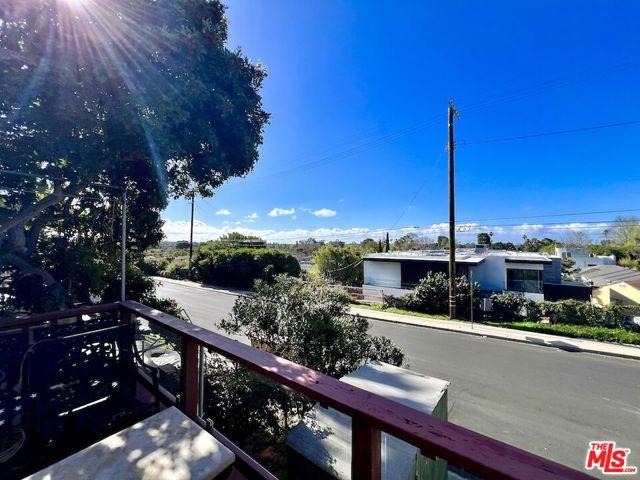 12652 Woodgreen, Los Angeles CA 90066 for Sale