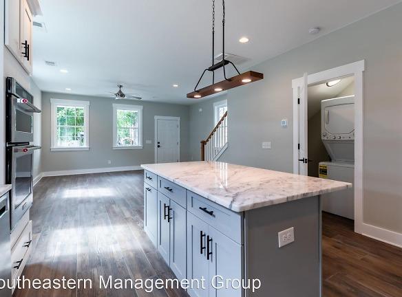 22 Maple St - Charleston, SC 29403 - Home For Rent