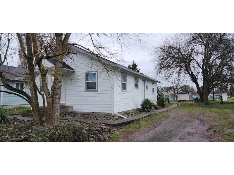 214 23RD AVE, Longview WA 98632 for Sale