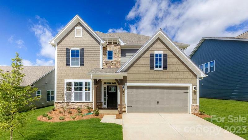 23 SILVERTHORNE CT, Hendersonville, NC 28792 Single Family Residence For Sale  MLS# 4098467