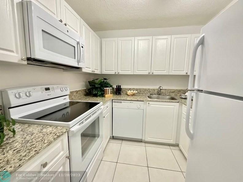 9517 Fontainebleau Blvd #551-507, Miami, FL 33172 - MLS F10411392 for Rent