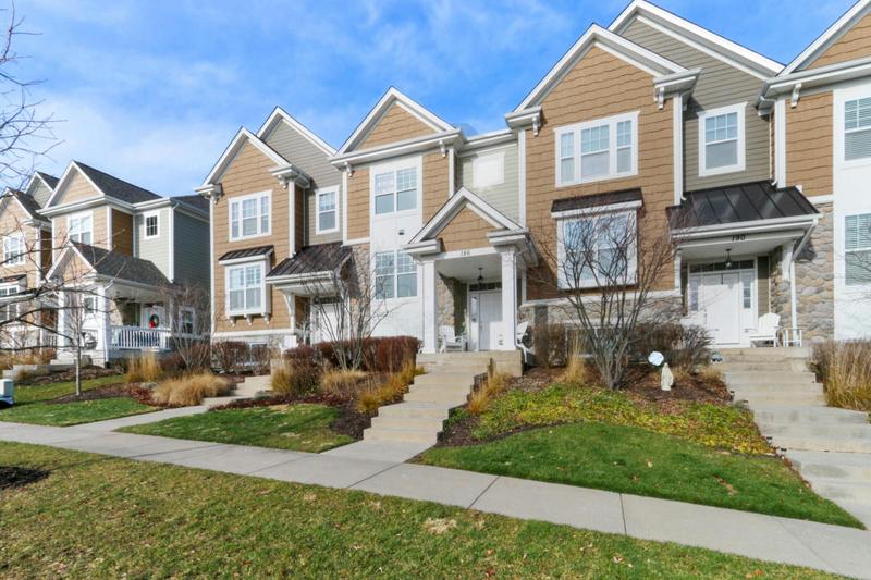 186 THIRD AVE, Fontana, WI 53125 Condominium For Sale  MLS# 1861654