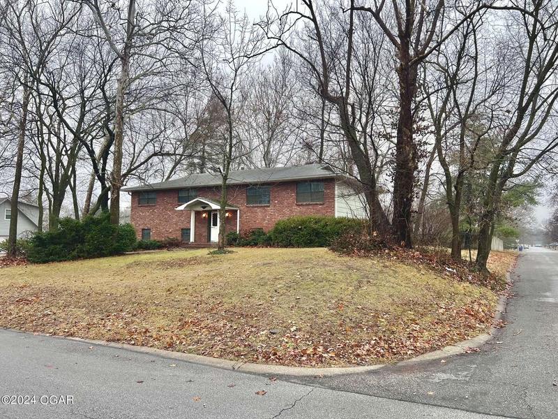 3604 College View Drive, Joplin, MO 64801  621164005 for Sale