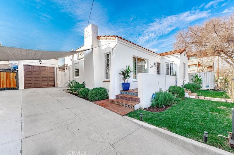 25 N Sunnyslope Ave, Pasadena, CA 91107 - MLS DW24011191 for Sale