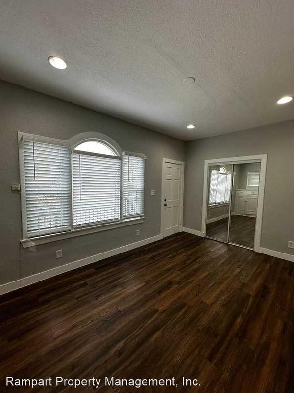 3004 1/4 E 6th St.  602 Euclid Ave. for Sale