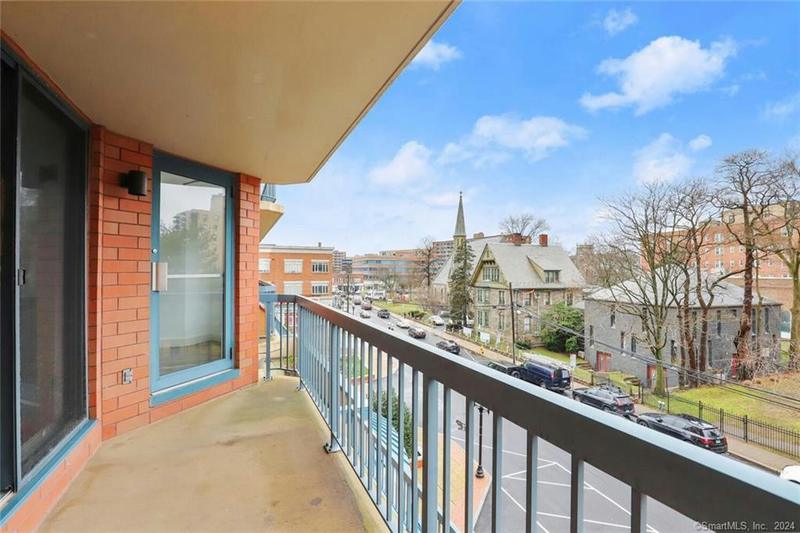 25 FOREST ST APT 4E, Stamford, CT 06901 Condominium For Sale  MLS# 170621253