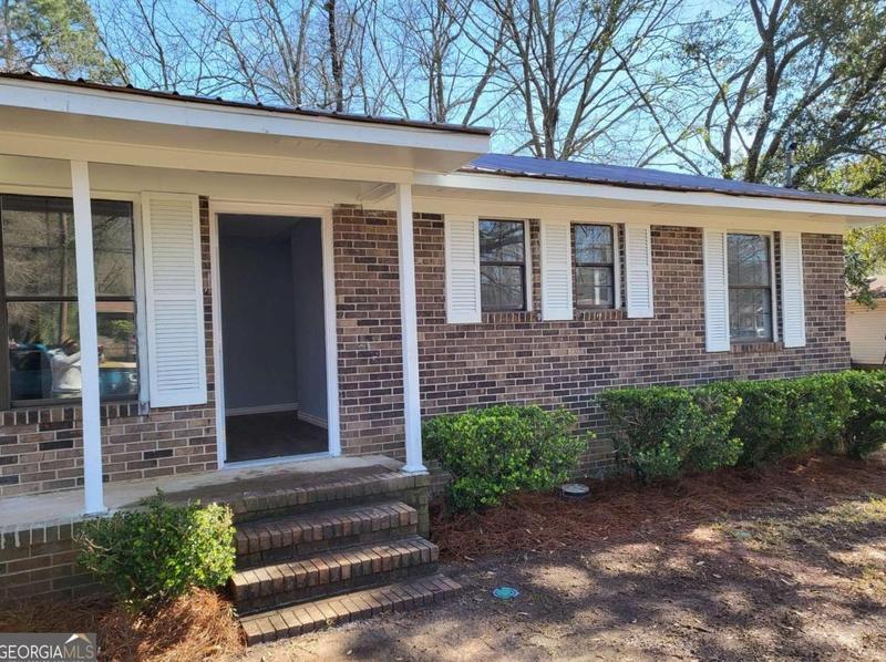 203 Vienna Cir, Fort Valley, GA 31030 - MLS 10232245 for Sale