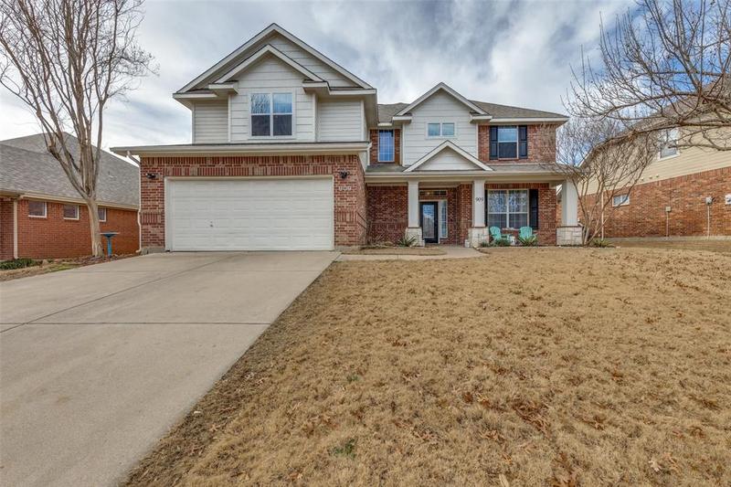 909 Dogwood Dr, Burleson, TX 76028 for Sale