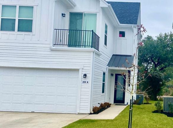 255 Lourdes Ct unit B - Dripping Springs, TX 78620 - Home For Rent