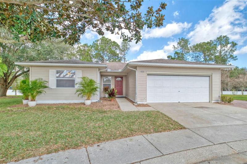 3846 SAWGRASS CT, LAKELAND, FL 33810 Single Family Residence For Sale  MLS# O6166271