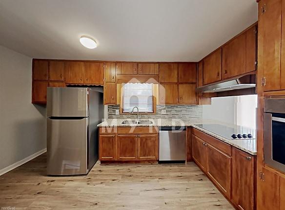 2673 Lilac Dr - Morrow, GA 30260 - Home For Rent