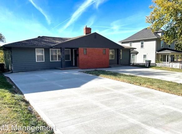 2110 S 50th St - Omaha, NE 68106 - Home For Rent