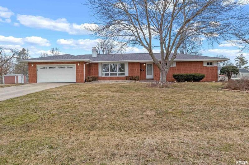 701 W SPRUCE Street, Chatham, IL 62629  624510155 for Sale