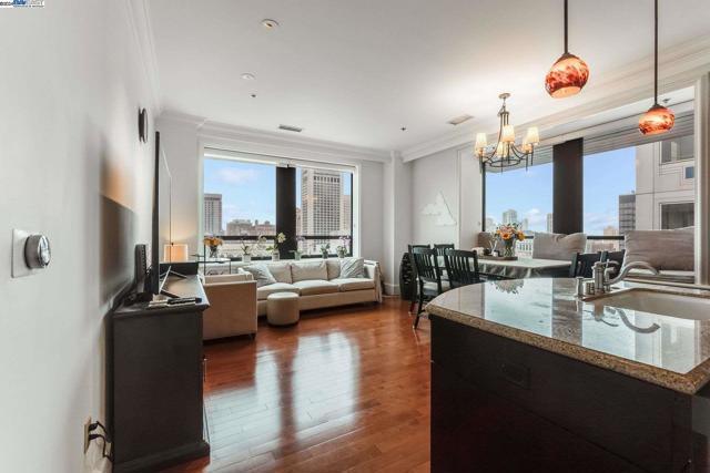 690 Market St 1801, San Francisco CA 94104 for Sale